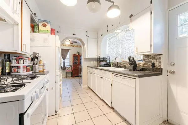 12757 Mozart ST, Blue Island, IL 60406