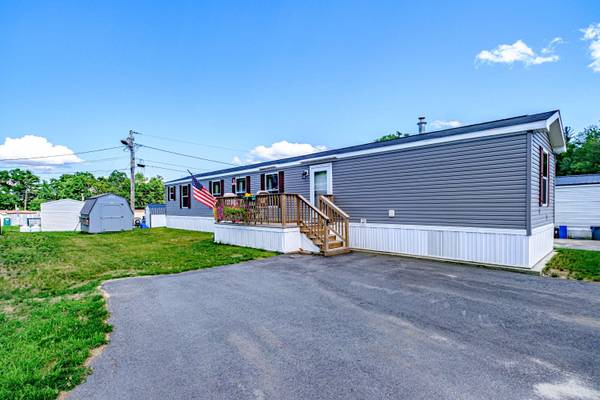 25 Maplewood DR, Limington, ME 04049