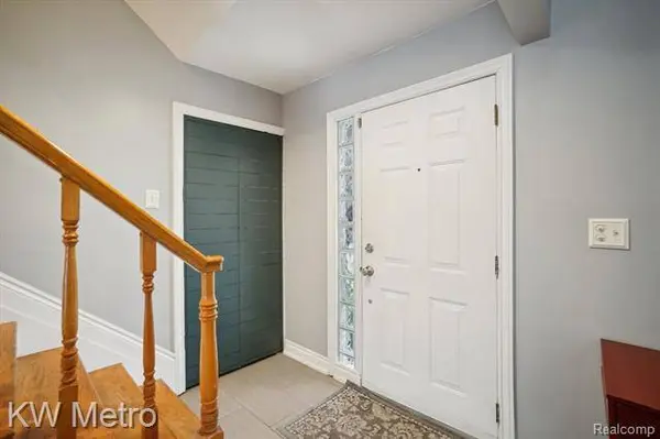 12974 PICADILLY Drive, Sterling Heights, MI 48312