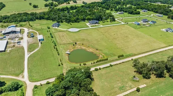 10449 Osage Ridge Ln, Bentonville, AR 72713