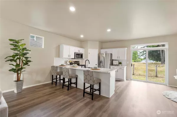 2111 182nd ST E, Spanaway, WA 98387