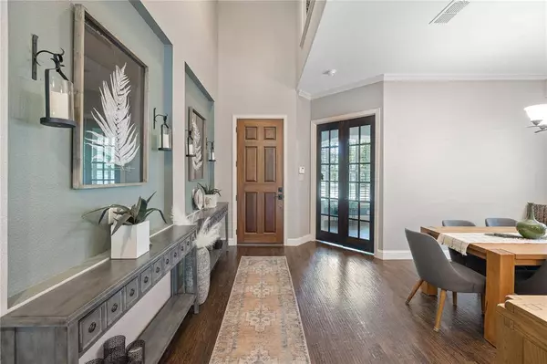 8901 James Drive, Lantana, TX 76226