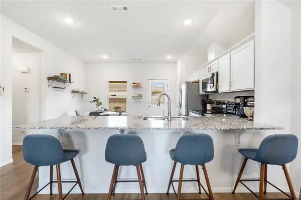 956 E Starling St, Fayetteville, AR 72701