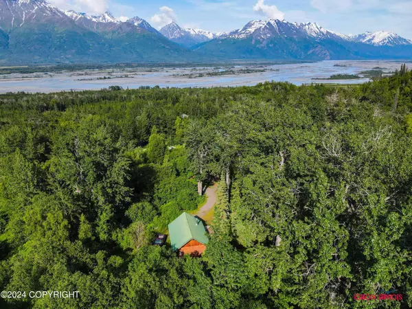 21642 E Midnight DR, Palmer, AK 99645