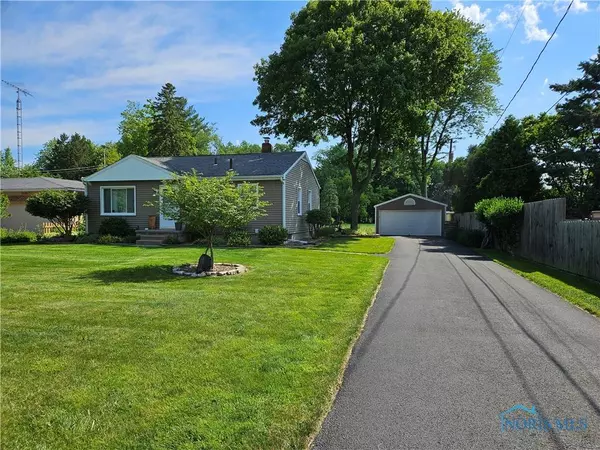 2535 Green Valley DR, Toledo, OH 43614