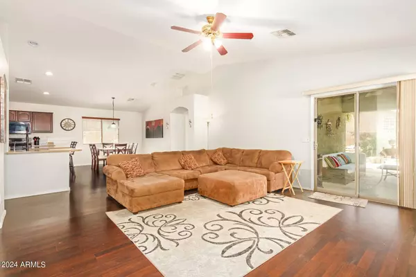 45604 W SKY Lane, Maricopa, AZ 85139