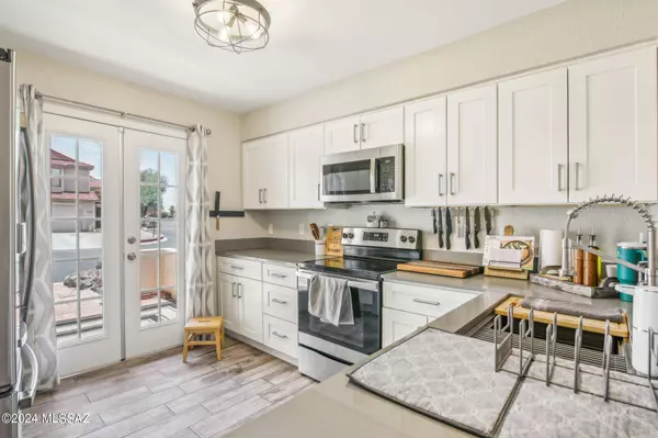 8969 N Twain Street, Tucson, AZ 85742