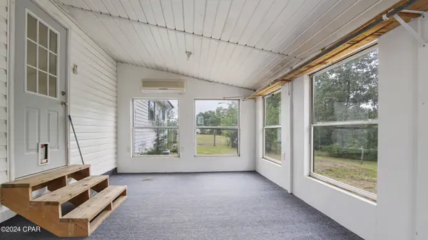 10148 NW 1st ST, Bristol, FL 32321