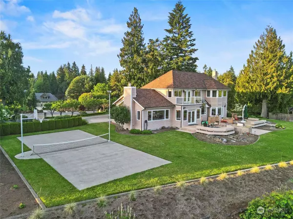 23633 SE 221st ST, Maple Valley, WA 98038