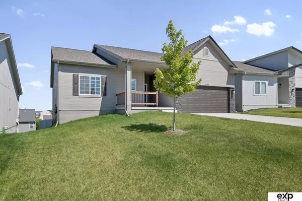 7705 N 108th Street, Omaha, NE 68142