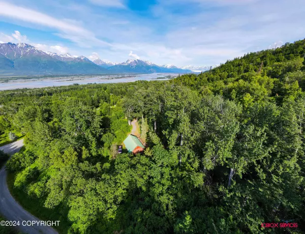 21642 E Midnight DR, Palmer, AK 99645