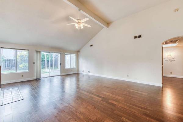 1408 E Omaha Avenue, Fresno, CA 93720