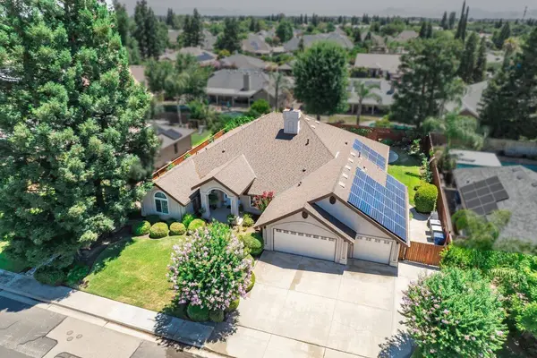 3163 Mckelvy Avenue, Clovis, CA 93611