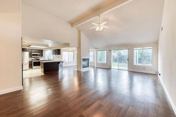 1408 E Omaha Avenue, Fresno, CA 93720