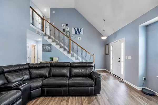 1430 N 9th East ST, Louisburg, KS 66053