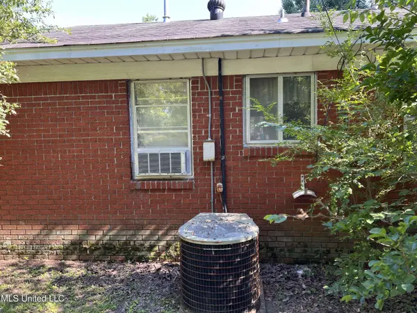 1742 Ms Valley Boulevard, Southaven, MS 38671