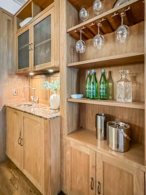 219 E Lake Shore DR #2D, Chicago, IL 60611