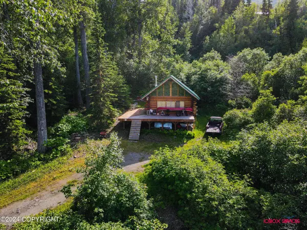 21642 E Midnight DR, Palmer, AK 99645