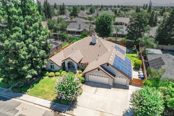 3163 McKelvy Avenue, Clovis, CA 93611