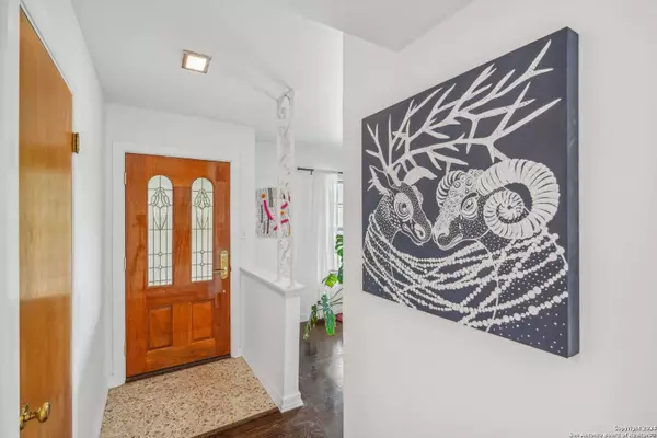 5406 ARROWHEAD DR, San Antonio, TX 78228-1807