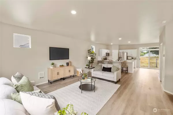 2111 182nd ST E, Spanaway, WA 98387