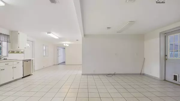 10148 NW 1St Street, Bristol, FL 32321