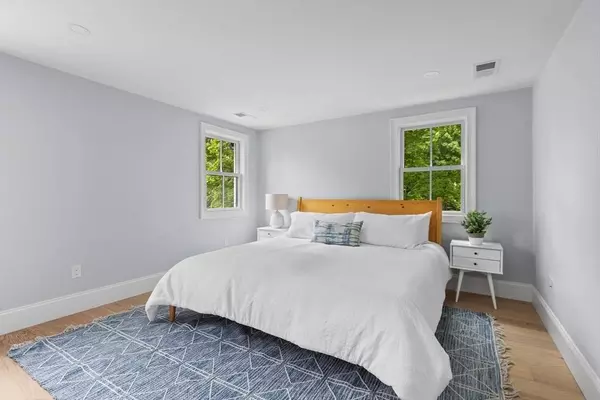 120 Birch St #1, Boston, MA 02131