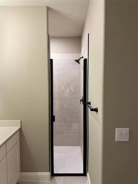 802 Alamo Lane, Garland, TX 75040