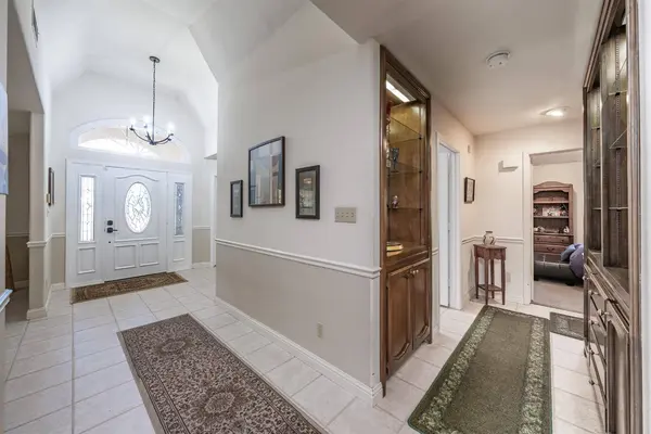 3163 Mckelvy Avenue, Clovis, CA 93611