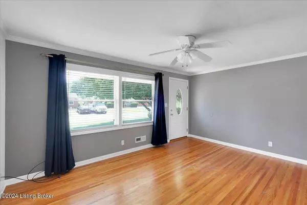 2005 Youngland Ave, Louisville, KY 40216