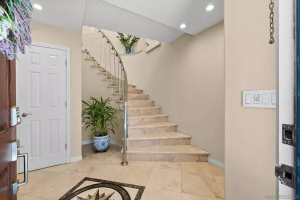 3975 Sequoia St. #2, San Diego, CA 92109