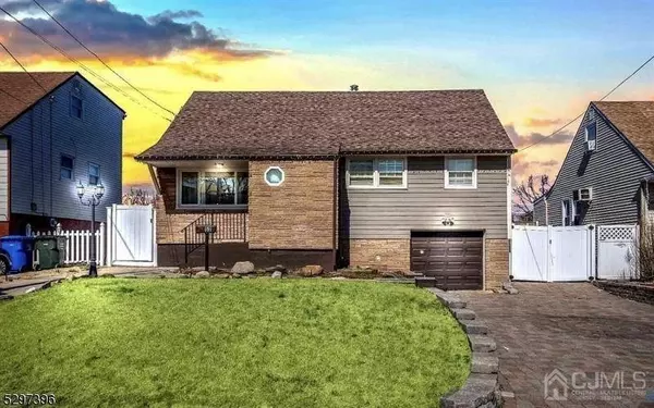 57 Mercer ST, Woodbridge Proper, NJ 08840