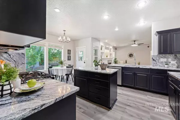 474 E Rockingham Dr, Eagle, ID 83616