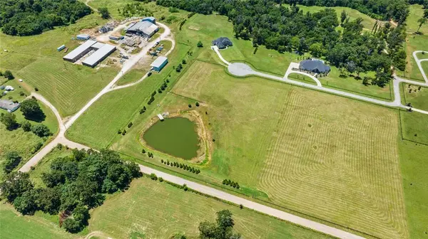 10449 Osage Ridge Ln, Bentonville, AR 72713