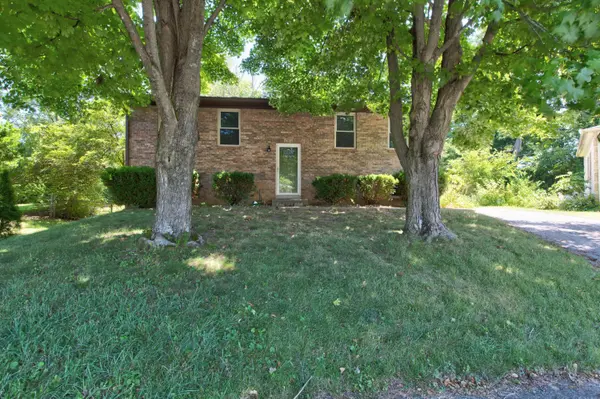 4146 Winnipeg CT, Lexington, KY 40515