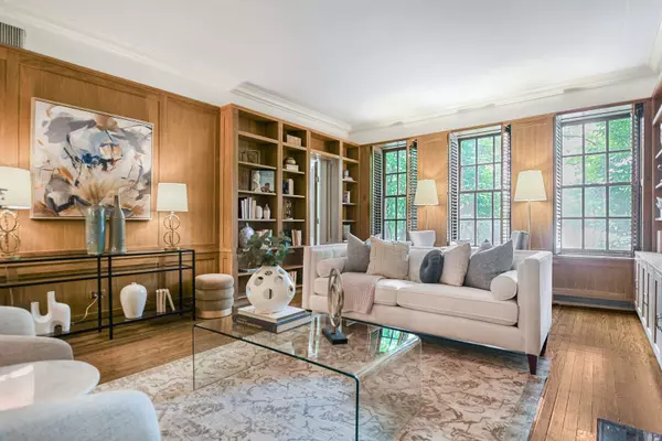 219 E Lake Shore DR #2D, Chicago, IL 60611