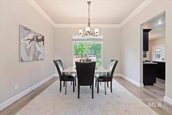 474 E Rockingham Dr, Eagle, ID 83616