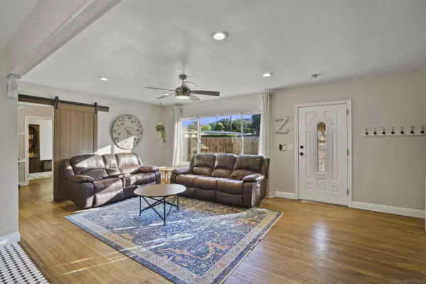 408 S Date St, Escondido, CA 92025