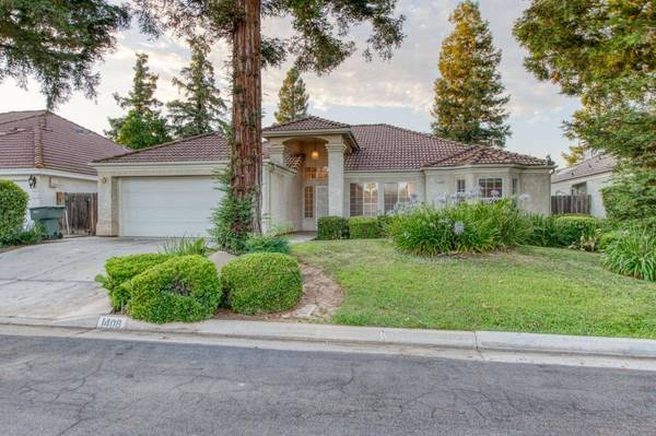 1408 E Omaha Avenue, Fresno, CA 93720