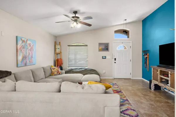 14263 Gil Reyes DR, El Paso, TX 79938