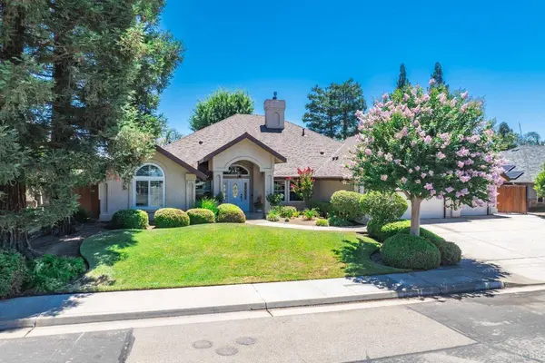 3163 McKelvy Avenue, Clovis, CA 93611