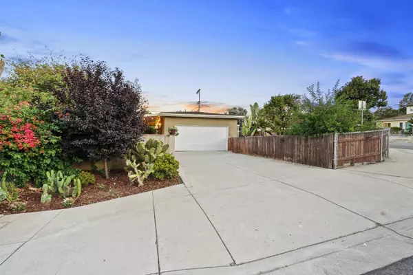 408 S Date St, Escondido, CA 92025