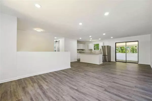 150 Rockfort CT, Atlanta, GA 30349