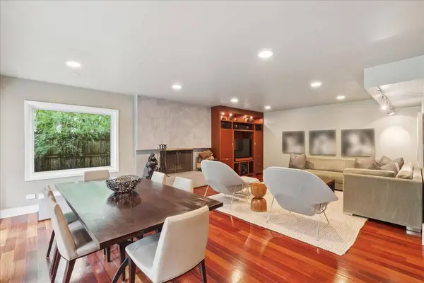 940 Brittany RD, Highland Park, IL 60035