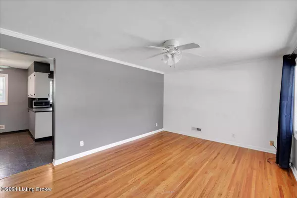 2005 Youngland Ave, Louisville, KY 40216