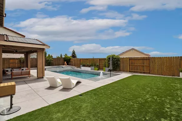 2408 Galloping Trail CT, Rocklin, CA 95765