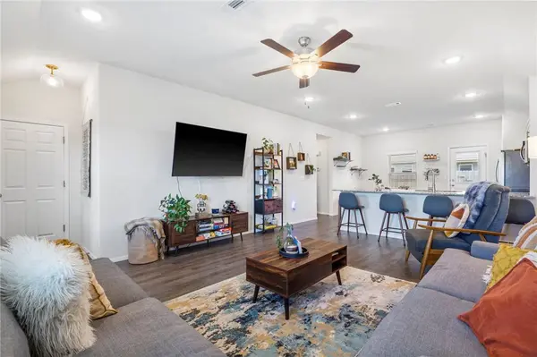 956 E Starling St, Fayetteville, AR 72701