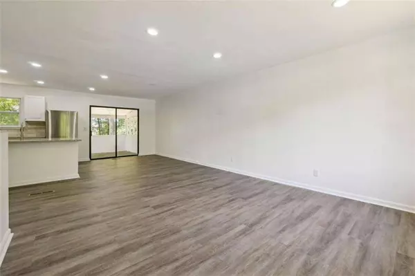 150 Rockfort CT, Atlanta, GA 30349