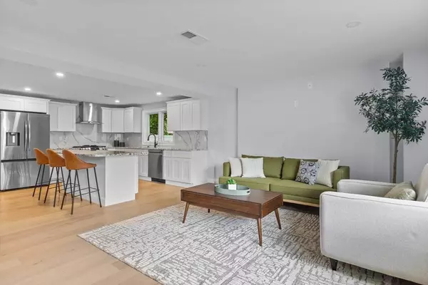 120 Birch St #1, Boston, MA 02131