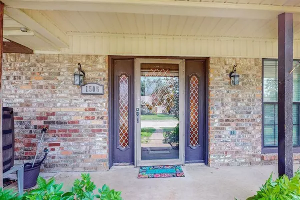 1505 Leicester Street, Garland, TX 75044